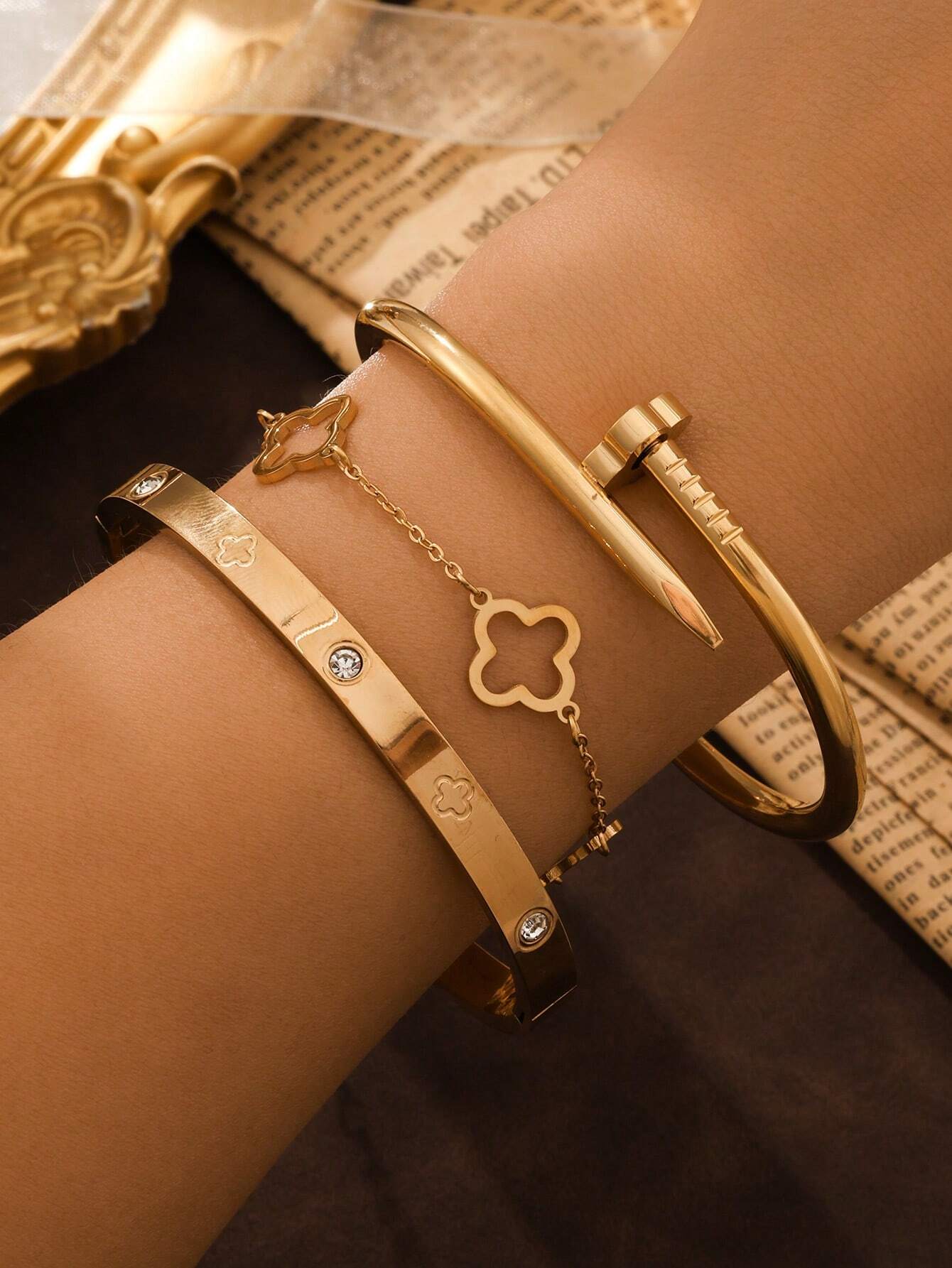 3Pcs/Set Stainless Steel Golden Nail & Clover Bracelet