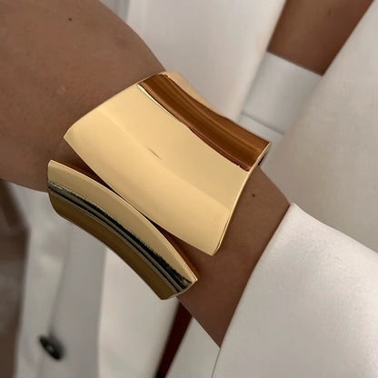 Exaggerated Punk Matte Heavy Metal Chunky Open Bangles for Women Vintage Geometric Spring Bracelets Men Couple Jewelry